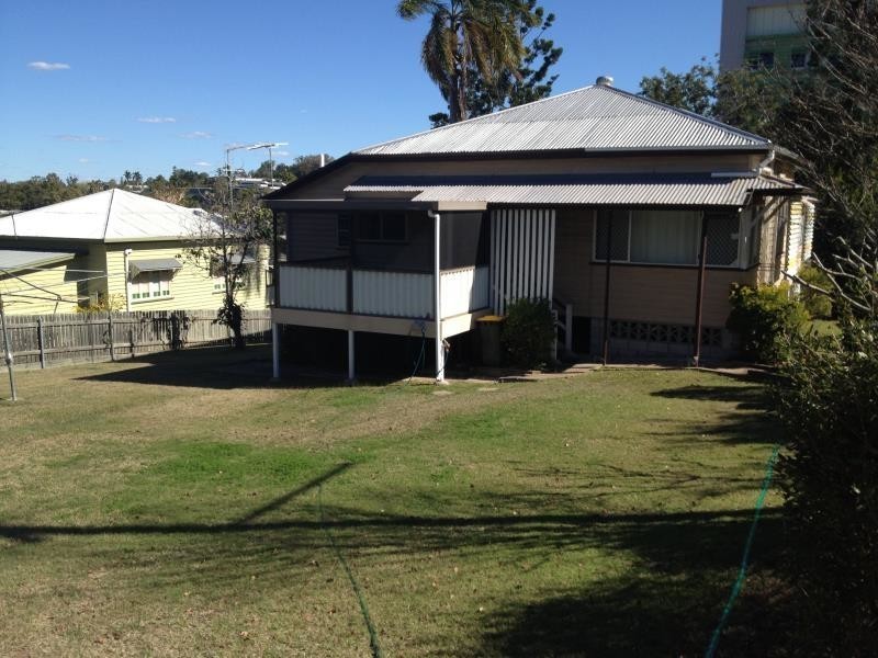11 Canning Street, The Range QLD 4700